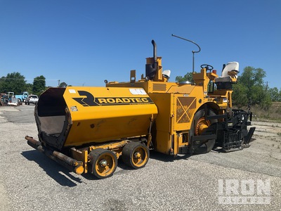 Roadtec RP-190 Wheel Asphalt Paver