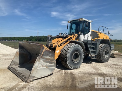 2013 (unverified) Liebherr L580 Wheel Loader