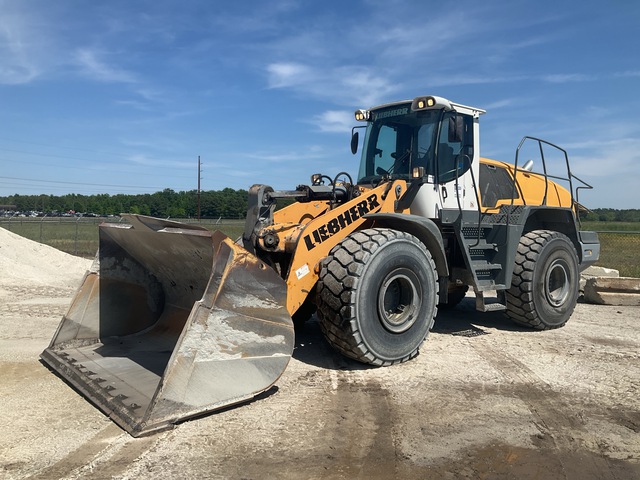 2015 Liebherr L580 Wheel Loader 2015 Liebherr L580 Wheel Loader