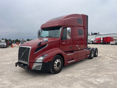 2020 Volvo VNL 6x4 3- Achs Sattelzugmaschine mit Schlafkabine