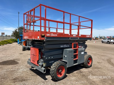 2017 Skyjack SJ8841 RT 4x4 Dual Fuel Scissor Lift