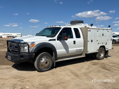 2012 Ford F-450 XLT 4x4 Extended Cab Utility Truck