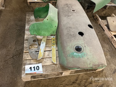 John Deere Tractor Hood Varios