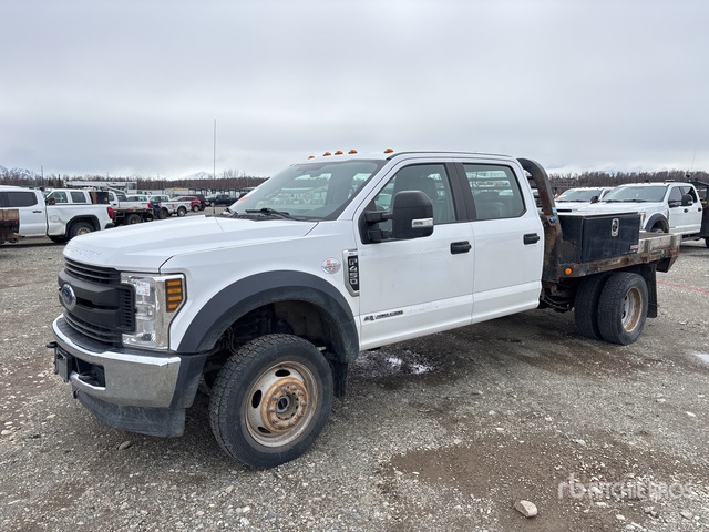 2018 Ford F-450 XL 4x4 Crew Cab Flatbed Truck