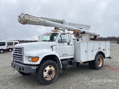 1999 Altec L42A 42 ft on 1999 Ford F-800 4x2 Podnośnik Koszowy