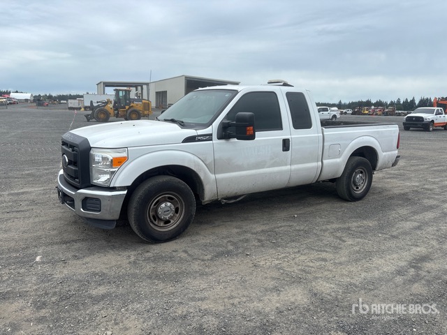 2016 Ford F-250 4x2 Extended Cab Pickup