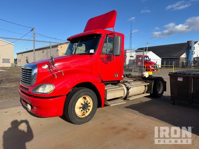 2010 Freightliner Columbia 120 4x2 S/A Day Cab Truck Tractor (Inoperable)