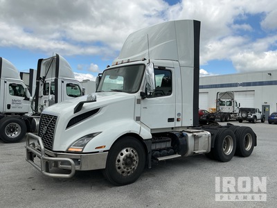 2020 Volvo VNL 6x4 T/A Day Cab Truck Tractor