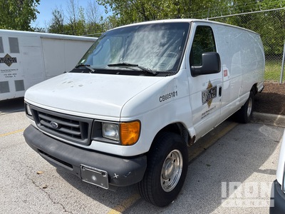 2005 Ford E-350 Cargo Van