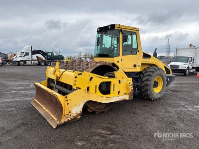 2014 Bomag BW213PDH-4 Compacteur à tambour à pieds dameurs