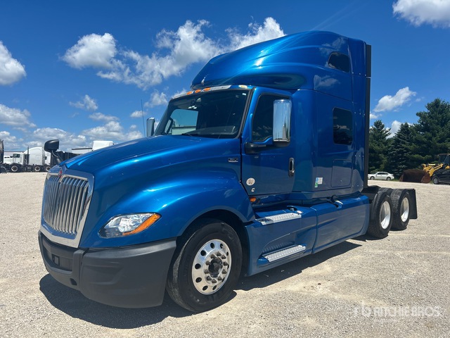 2020 International LT625 6x4 T/A Sleeper Truck Tractor