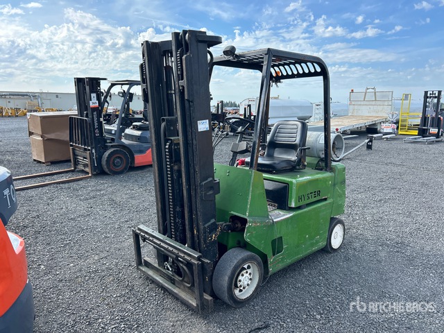 2009 Hyster S40XL 2500 lb Cushion Tire Forklift