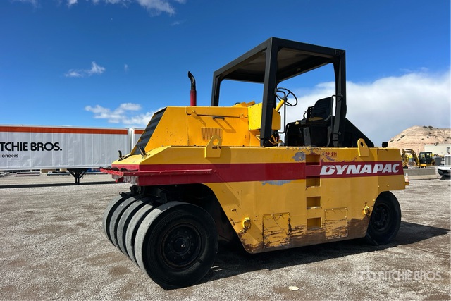 Dynapac CP271B 9 Wheel Pneumatic Roller