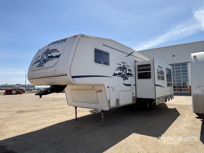 2005 Keystone Cougar 28 ft T/A Wohnwagen