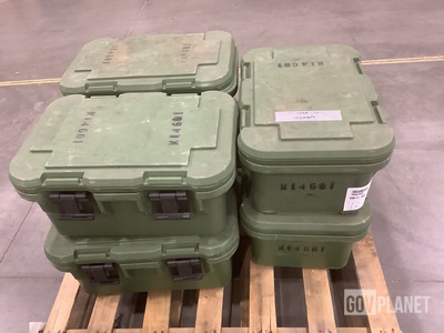 (6) Cambro Insulated Food Containers