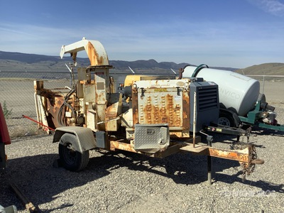 2016 Bandit 200UC Tow-Behind Chipper