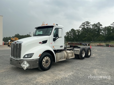 2016 Peterbilt 579 6x4 Day Cab Truck Tractor