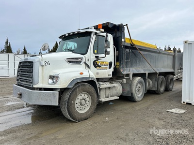 2022 Freightliner 114SD 6x4 شاحنة قلابة /ثلاثة محاور