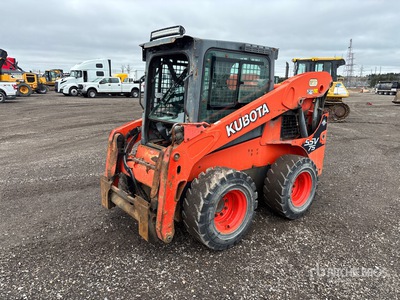 2009 Kubota SSV75 Two-Speed Schranklader