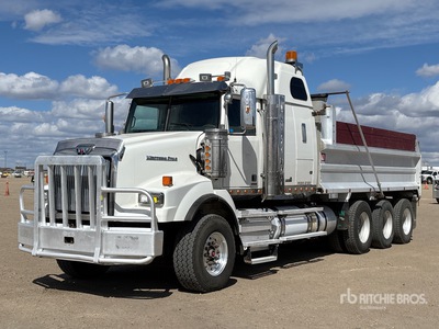 2012 Western Star 4900FA 8x6 Sleeper Camion à benne basculante Tri/E