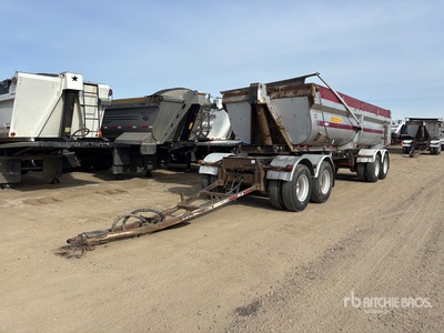 2014 Arnes 25 ft Quad/A Tipping Trailer