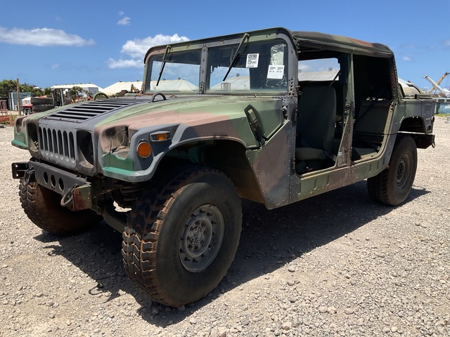 AM General M1097R1 HMMWV 4 Door Soft Top w/Truck Body