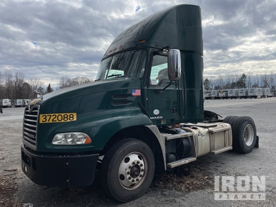 2018 Mack CXU612 4x2 トラックトラクター（S/A）