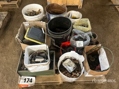 Gauges, Fuel Pumps, Bolts, Nuts, Rear Gear Pumps, Wheel Rim Wedges, Washers Pièces diverses