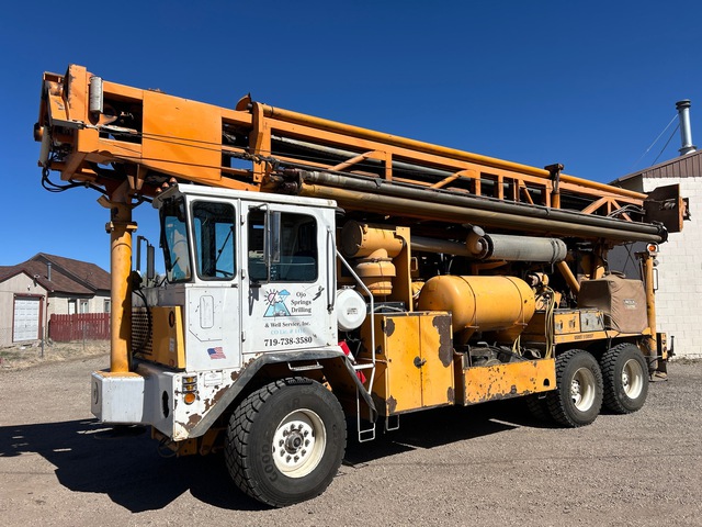 1998 CCC Water Well Drilling Rig