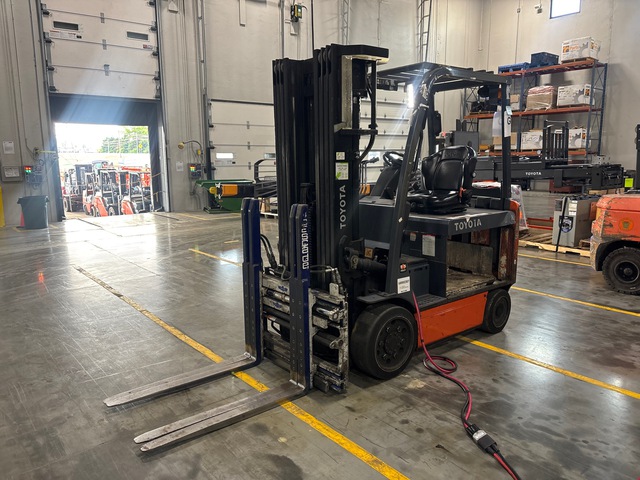 2016 Toyota 8FBCU30 1600 lb Electric Forklift