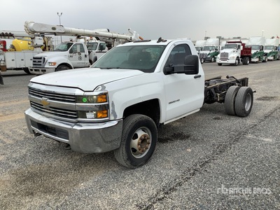 2015 Chevrolet 3500 4x2 Crew Cab Cab & Chassis