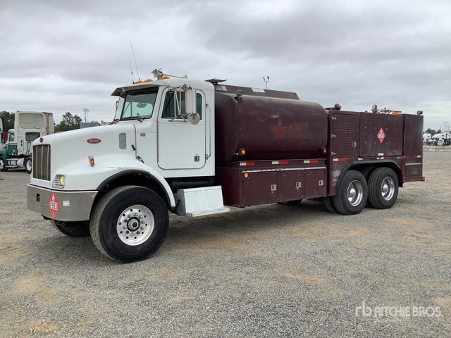 2001 Peterbilt 330 2000 gal 6x4 Fuel and Lube Truck | Ritchie Bros ...