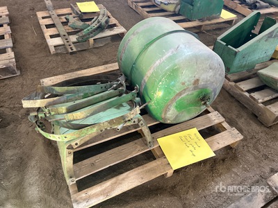 Fuel Tank, Front Plate, Fuel Tank Straps - Fits John Deere 4020