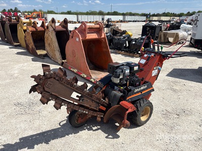 2007 Ditch Witch 1030H Walk Behind Wykoparka