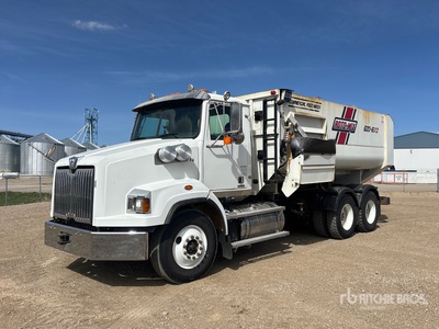 2016 Western Star 4700SB 6x4 Feed Truck
