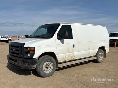 2010 Ford E-250 فان نقل