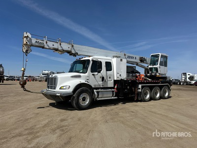 Manitex 22101 S Straight Boom on 2007 Freightliner M2112 8x6 Extended Cab Boom Truck