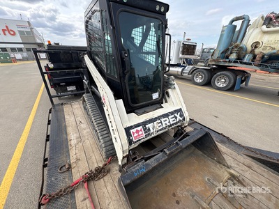 2013 Terex R070T Compact Track Loader