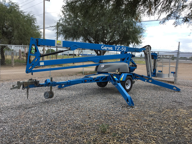 2012 Genie TZ-50 Hybrid w/ Drive Towable Lift