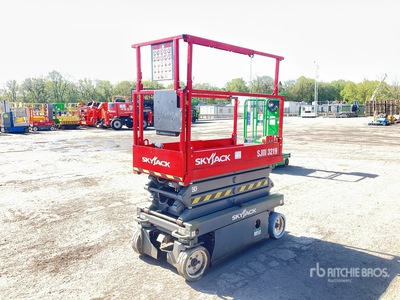 2011 Skyjack SJIII3219 Electric Schaarlift (Inoperable)