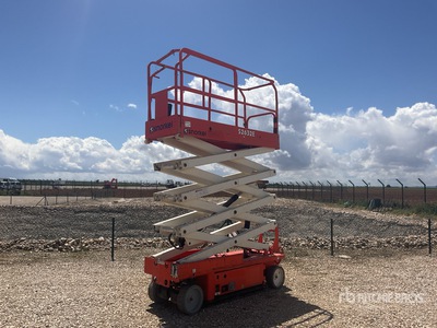 2014 Snorkel S3226E Electric Scissor Lift