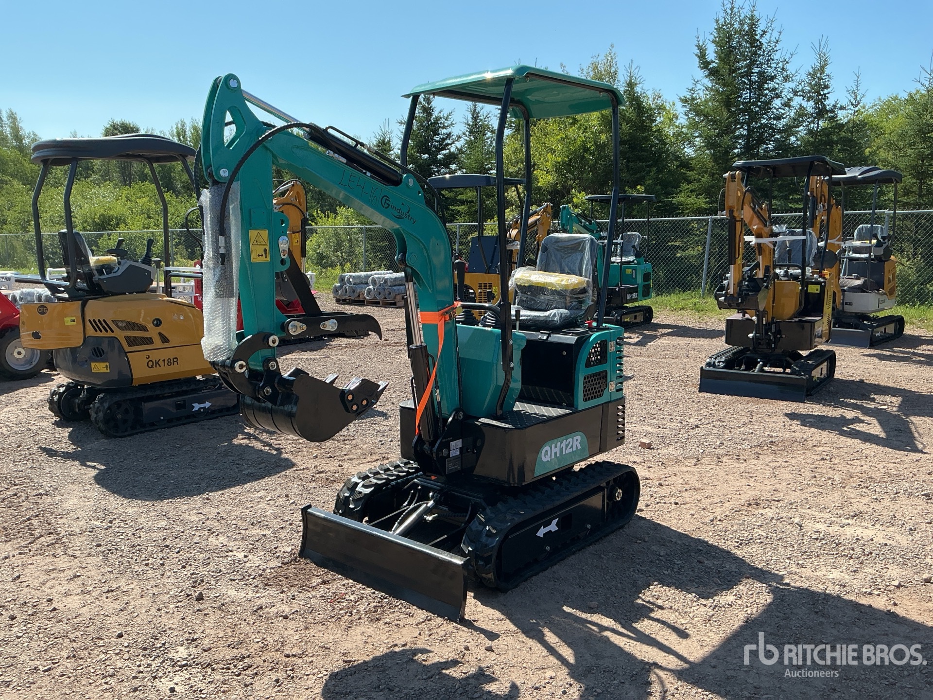 2026 CFG QH12R Mini Excavator (Unused)