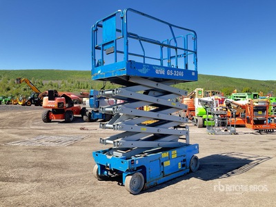 2015 Genie GS-3246 Electric Schaarlift