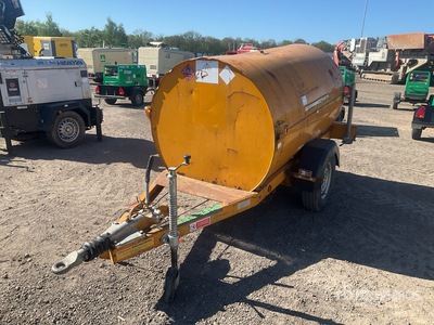 Trailer Engineering 950 L Trailer Mounted Poly Benzinetank