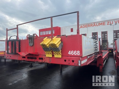2013 Faymonville Euromax Tri/A Single Drop Lowboy Trailer