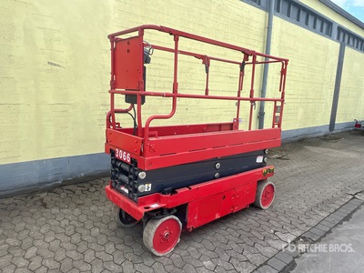 2012 Aichi SV06CNL Electric Scissor Lift