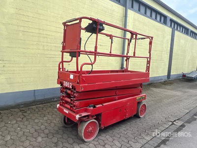 2012 Aichi SV06CNL Electric Scissor Lift