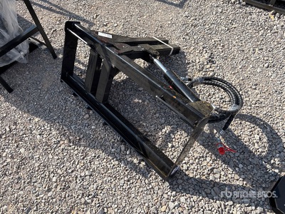 2026 GIYI GY-TP45 Skid Steer Post Puller (Unused)