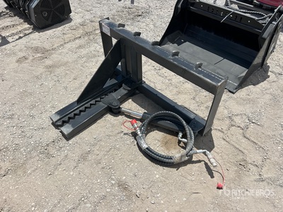 2026 GIYI GY-TP45 Skid Steer Post Puller (Unused)