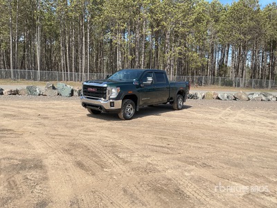 2022 GMC Sierra 2500HD 4x4 Crew Cab Pickup